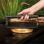 Presă din Fontă Blackstone - Accesoriu Profesional pentru Burgeri și Grătar